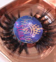 Load image into Gallery viewer, Diva Eyelashes