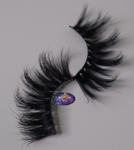 Load image into Gallery viewer, Thick and Thin Eyelashes
