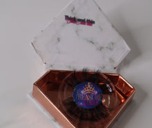 Load image into Gallery viewer, Thick and Thin Eyelashes