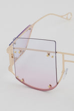Load image into Gallery viewer, Voided Frame Sunglasses
